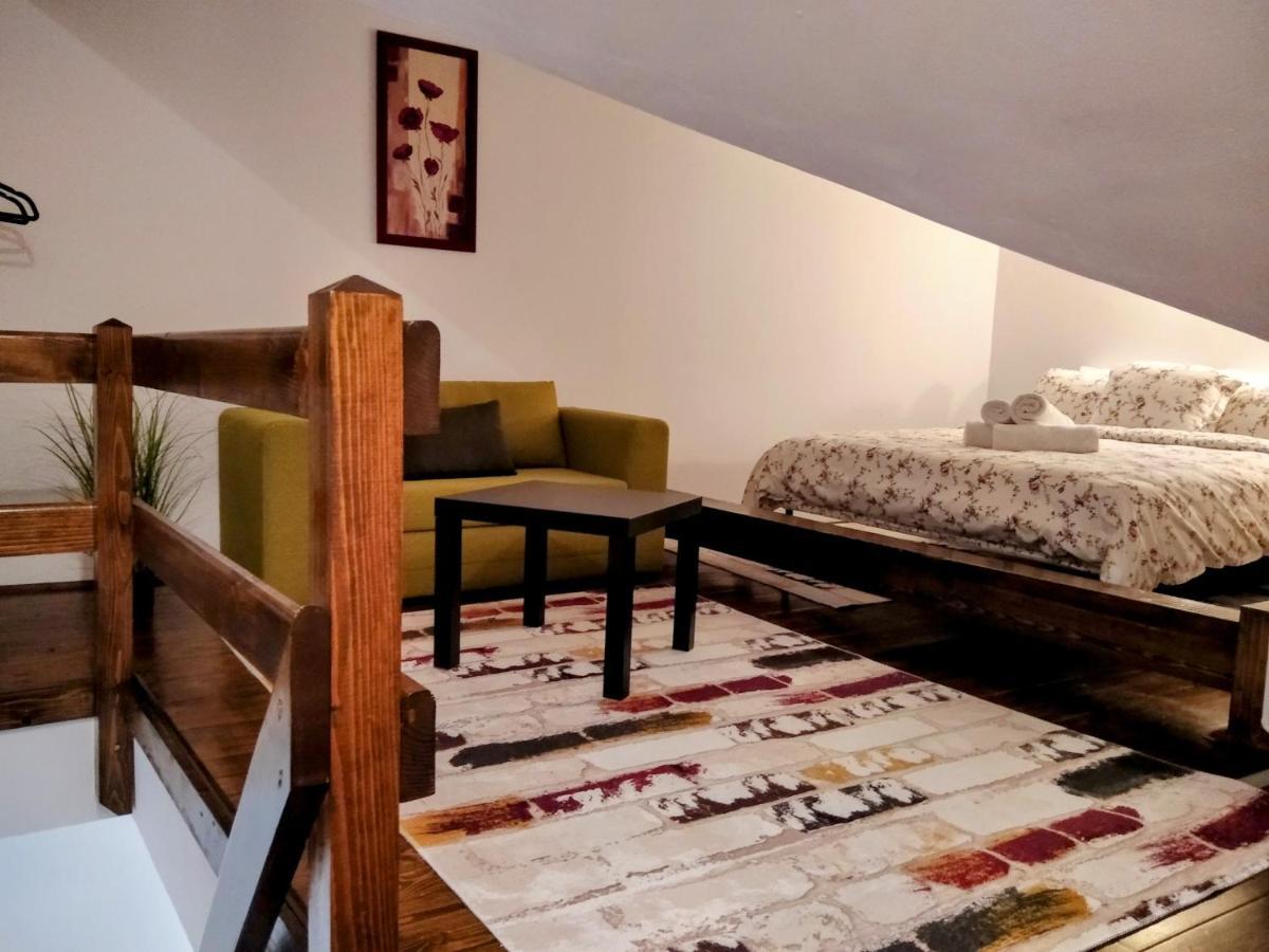 Lovely Central Apartment Brasov Ngoại thất bức ảnh