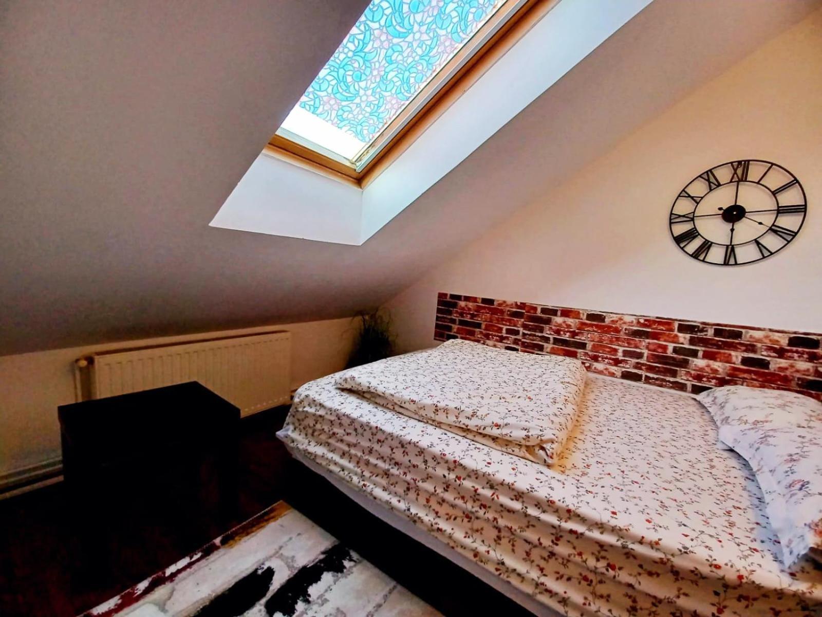 Lovely Central Apartment Brasov Ngoại thất bức ảnh