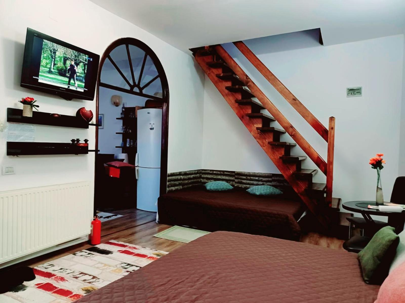Lovely Central Apartment Brasov Ngoại thất bức ảnh