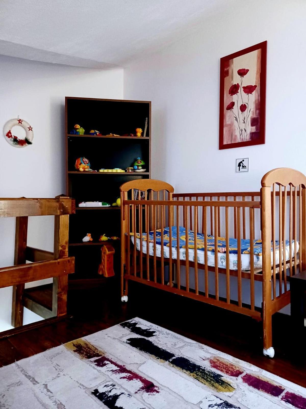 Lovely Central Apartment Brasov Ngoại thất bức ảnh